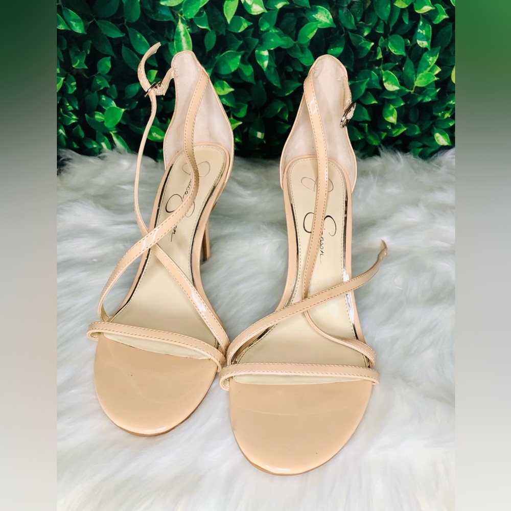 NWOT Jessica Simpson adjustable ankle strap with buckle closure